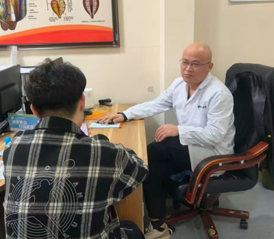 鹰潭市|男科医师高朋磊：守护男性健康，专业男科诊疗